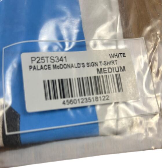 Palace X McDonalds Sign NWT Deadstock ‘23 T-shirt - Picture 6 of 7